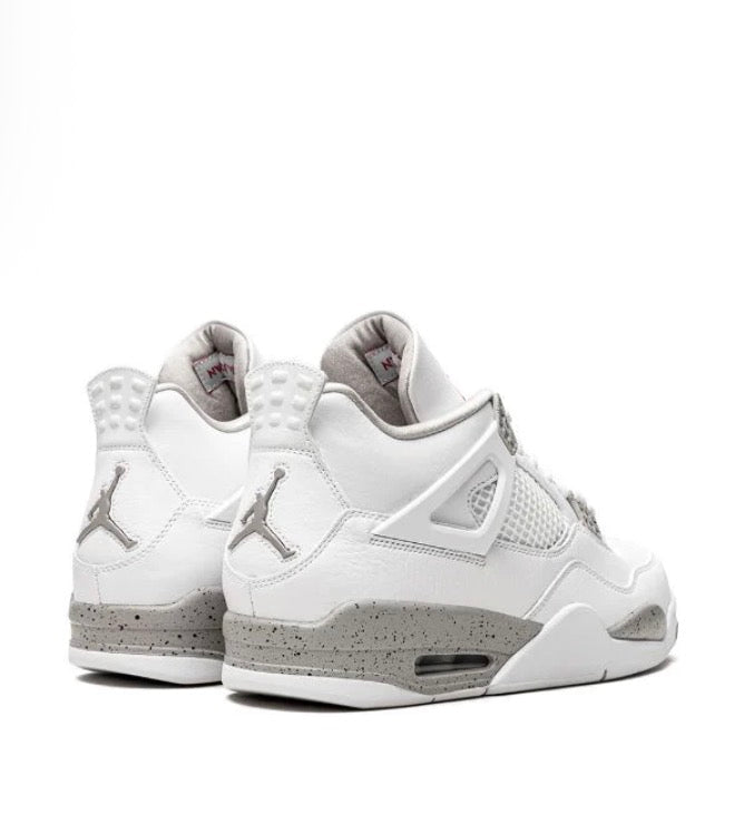 Air Jordan 4 Retro “White Oreo”