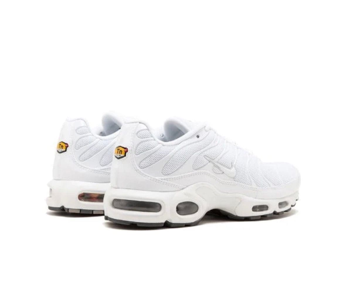 NIKE AIR MAX PLUS "TRIPLE WHITE"
